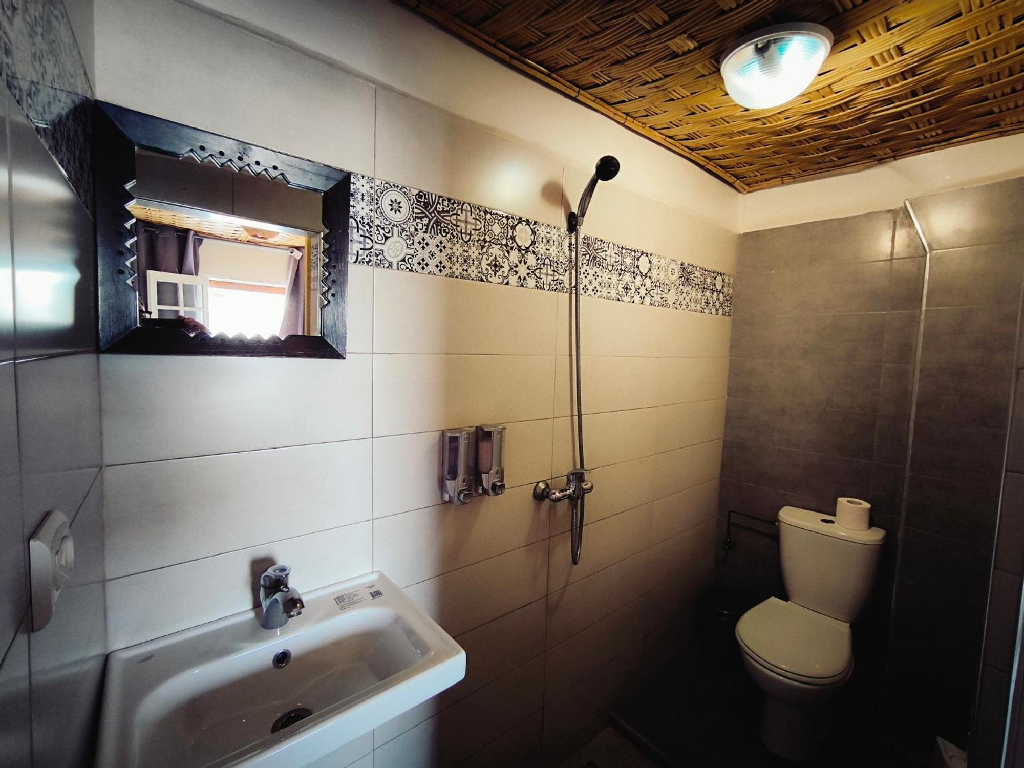 Bigblue Surf Hostel & Coworking Space - Taghazout (Adults Only) Azazoul Exterior photo